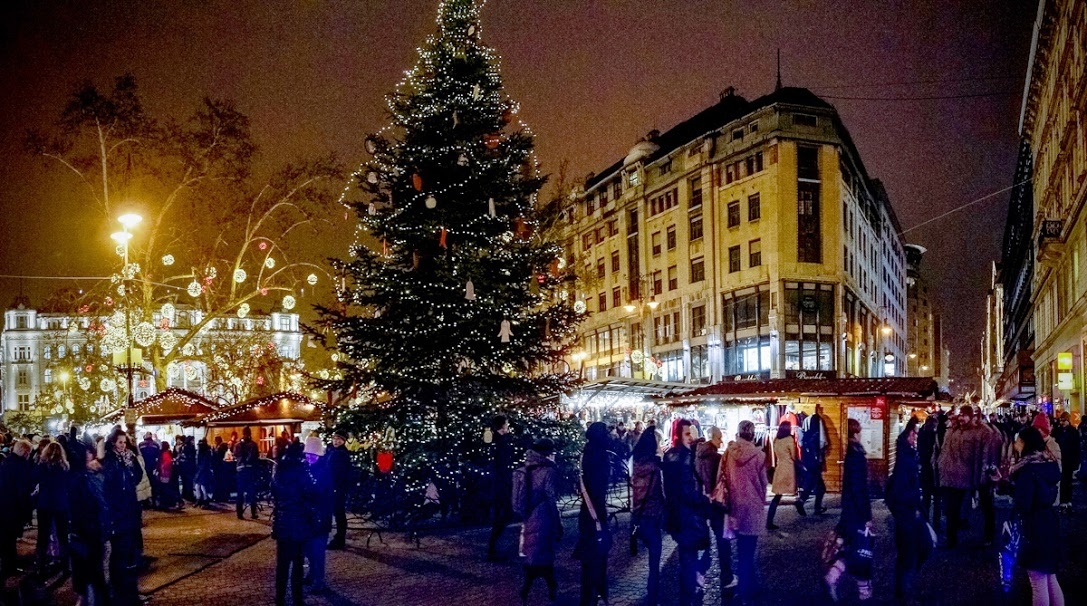 budapesti karácsonyi vásár 2018 budapesti adventi és budapest christmas market 2019