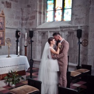 Esküvői fotózás a várban, gyönyörű helyszínek Füzér Várában a legszebb pillanatok megörökítéséhez