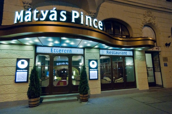 Mátyás Pince Étterem Budapest