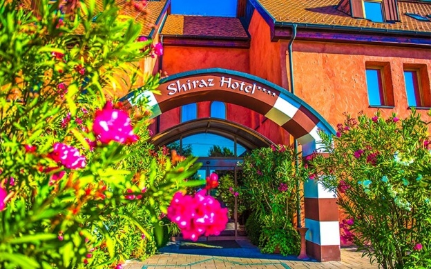 Mesés Shiraz Hotel Egerszalók
