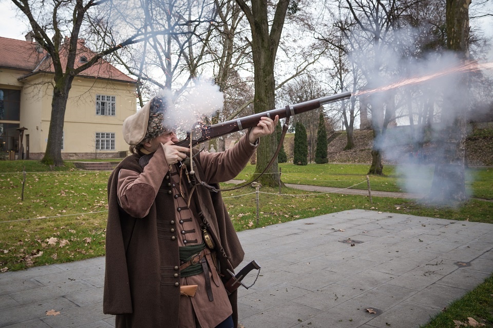 Az egri várkapitány palotája, az edelényi L’Huillier–Coburg kastély