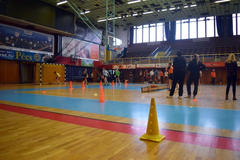 Lauber Dezs Sportcsarnok P cs Programturizmus lauber-dezs-sportcsarnok-p-cs-programturizmus