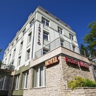 Day shopping Budapest, egynapos bevásárlókörút, szép kártyás szállással a Jagelló Hotelben Day shopping Budapest, egynapos bevásárlókörút, szép kártyás szállással a Jagelló Hotelben