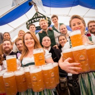 Sörkóstolás Budapesten, Oktober Biergarten a Gellértben Sörkóstolás Budapesten, Oktober Biergarten a Gellértben