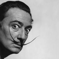 Salvador Dalí: A halhatatlanság nyomában. Portréfilm a szürrealizmus mesteréről Salvador Dalí: A halhatatlanság nyomában. Portréfilm a szürrealizmus mesteréről