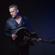 Pély Barna koncert 2019. Lemezbemutató koncert a Szigetvári Várban Pély Barna koncert 2019. Lemezbemutató koncert a Szigetvári Várban