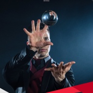 Bűvész előadás 2024. Németh Gábor egyedülálló színházi bűvészműsorai a valóság és az illúzió határán