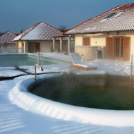 Év végi wellness pihenés Demjénben, ünnepi relaxálás borkóstolóval az Egri Korona Borházban Év végi wellness pihenés Demjénben, ünnepi relaxálás borkóstolóval az Egri Korona Borházban