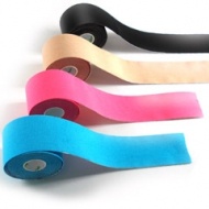 Kinesio-tape terápia a ceglédi Aquarell Hotelben Kinesio-tape terápia a ceglédi Aquarell Hotelben
