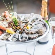 Seafood Budapest, tenger gyümölcseiből készült ételkóstoló péntekenként a Paris Budapest Étteremben Seafood Budapest, tenger gyümölcseiből készült ételkóstoló péntekenként a Paris Budapest Étteremben