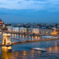 Zenés vacsora romantikus hajós városnézéssel Budapesten - JEGYVÁSÁRLÁS