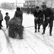 Szatmári népszokások, tematikus múzeumi órák a skanzenben és a nyíregyházi iskolákban Szatmári népszokások, tematikus múzeumi órák a skanzenben és a nyíregyházi iskolákban