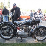 Old Motors börze 2018. Veteránmotor, autó, kerékpár, járműalkatrész és régiség vásár Old Motors börze 2018. Veteránmotor, autó, kerékpár, járműalkatrész és régiség vásár