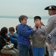Gyerekhajó Balatonalmádiból 2018. Varázshajó izgalmas programmal, a nyári szezonban szombatonként Gyerekhajó Balatonalmádiból 2018. Varázshajó izgalmas programmal, a nyári szezonban szombatonként