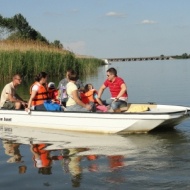 Tisza-tavi csónaktúrák GPS navigációs készülékkel a poroszlói Tisza-tavi Ökocentrumban Tisza-tavi csónaktúrák GPS navigációs készülékkel a poroszlói Tisza-tavi Ökocentrumban