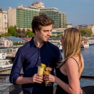Koktélhajó Budapesten 19:00 órától, városnézés koktélokkal a Dunán -JEGYVÁSÁRLÁS Koktélhajó Budapesten 19:00 órától, városnézés koktélokkal a Dunán -JEGYVÁSÁRLÁS