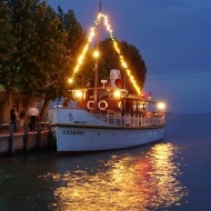 Diszkóhajók a Balatonon 2018. Fergeteges retró és mai slágerek a Balaton közepén Diszkóhajók a Balatonon 2018. Fergeteges retró és mai slágerek a Balaton közepén