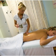 Masszázs móri wellness szállodánkban bejáró és szállóvendégeknek Masszázs móri wellness szállodánkban bejáró és szállóvendégeknek