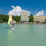Tihany strand, külső gyermekpancsoló, uszoda, finn és infra szauna, élménymedence, jacuzzi, gőzfürdő Tihany strand, külső gyermekpancsoló, uszoda, finn és infra szauna, élménymedence, jacuzzi, gőzfürdő