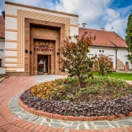 Különleges konferencia helyszín a festői Hernád-völgyben található Hotel Vécsecity kastélyhotelben Különleges konferencia helyszín a festői Hernád-völgyben található Hotel Vécsecity kastélyhotelben