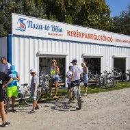 Kerékpározás a Tisza-tónál az Élményfaluban a Tisza-tó Bike Kerékpáros Bázison Kerékpározás a Tisza-tónál az Élményfaluban a Tisza-tó Bike Kerékpáros Bázison