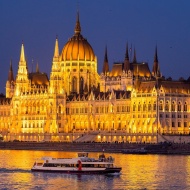 Hajóbérlés Budapesten privát rendezvényekhez, élményhajózás a Dunán elegáns sétahajónkon