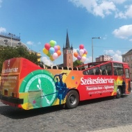 Székesfehérvári nyári programok, kalandos kulturális kirándulások cabrio busszal a Velencei-tóhoz Székesfehérvári nyári programok, kalandos kulturális kirándulások cabrio busszal a Velencei-tóhoz