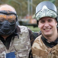 Legénybúcsú a Balatonnál vőlegény és menyasszony paintball programokkal Zamárdiban