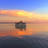 Balatonkenesei sétahajózás és hajókirándulás a naplementében 2019 Balatonkenesei sétahajózás és hajókirándulás a naplementében 2019