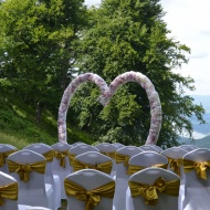 Különleges esküvői helyszín ajánlat a Pilisben, festői környezetben mesebeli kilátással Dobogókőn