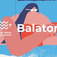 Öböl-átúszás Balaton 2021. Nyíltvízi úszó verseny a Balatonalmádi - Balatonfűzfő közötti öbölben Öböl-átúszás Balaton 2021. Nyíltvízi úszó verseny a Balatonalmádi - Balatonfűzfő közötti öbölben