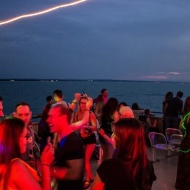 Keszthely bulihajó 2019. Bulizz nyáron a Balaton közepén! Keszthely bulihajó 2019. Bulizz nyáron a Balaton közepén!