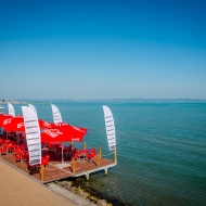 Plázs Siófok, a Balaton legnagyobb homokos strandja tele programokkal és megannyi élménnyel! Plázs Siófok, a Balaton legnagyobb homokos strandja tele programokkal és megannyi élménnyel!