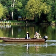 Tisza-tavi csónakázás, átkelő túra túravezetővel a Szabics Kikötőből