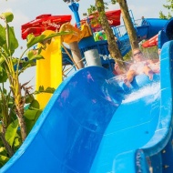 Családi nyaralás Harkányban, ajándék strandbelépővel és korlátlan csúszdapark-használattal Családi nyaralás Harkányban, ajándék strandbelépővel és korlátlan csúszdapark-használattal