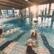 Gyopárosi élményfürdő hétvége éjszakai fürdőzéssel a Hotel Corvus Aqua-ban Gyopárosi élményfürdő hétvége éjszakai fürdőzéssel a Hotel Corvus Aqua-ban