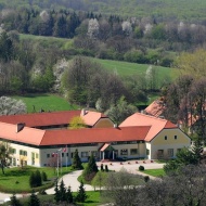 Pihenés a hegyekben, erdei üdülés változatos programokkal egész évben a Szépalma Hotelben Pihenés a hegyekben, erdei üdülés változatos programokkal egész évben a Szépalma Hotelben