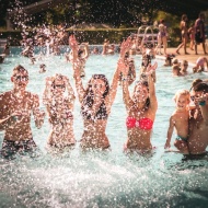 Akciós wellness hétköznapok Gyopárosfürdőn, fürdőbelépővel kedvező áron a Hotel Corvus Aqua-ban Akciós wellness hétköznapok Gyopárosfürdőn, fürdőbelépővel kedvező áron a Hotel Corvus Aqua-ban