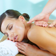 Wellness kényeztetés nőknek fürdőbelépővel és masszázzsal a Palace Hotel Hévíz szállodában Wellness kényeztetés nőknek fürdőbelépővel és masszázzsal a Palace Hotel Hévíz szállodában