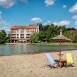 Tóparti nyaralás Gyopárosfürdőn, ajándék korlátlan fürdőbelépővel a Hotel Corvus Aqua-ban Tóparti nyaralás Gyopárosfürdőn, ajándék korlátlan fürdőbelépővel a Hotel Corvus Aqua-ban