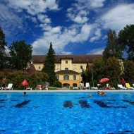 Hévízi wellness hétvégék és hétköznapok, fürdőzéssel és programokkal a Hunguest Hotel Heliosban Hévízi wellness hétvégék és hétköznapok, fürdőzéssel és programokkal a Hunguest Hotel Heliosban