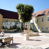Wellness hétvége 1 éjszakára ajándék szolgáltatásokkal a tatai Kristály Imperial Hotelben Wellness hétvége 1 éjszakára ajándék szolgáltatásokkal a tatai Kristály Imperial Hotelben