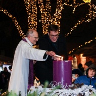 Advent a Városháza Parkban, az első adventi gyertya és Budapest díszfényeinek meggyújtása Advent a Városháza Parkban, az első adventi gyertya és Budapest díszfényeinek meggyújtása