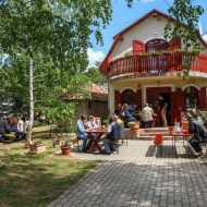 Szedmák Pince és Borház Tarcal Szedmák Pince és Borház Tarcal