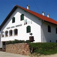 Szent Anna Borház Szent Anna Borház