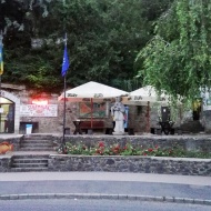 Taverna Halsütő és Pinceborozó Taverna Halsütő és Pinceborozó