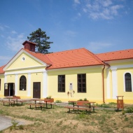 Iskolamúzeum Felsőrácegrespuszta Iskolamúzeum Felsőrácegrespuszta