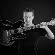 Pély Barna élő szólókoncert - megrendelhető fesztiválokra, rendezvényekre, eseményekre Pély Barna élő szólókoncert - megrendelhető fesztiválokra, rendezvényekre, eseményekre