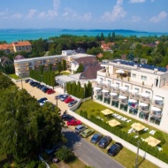 Két Korona Konferencia és Wellness Hotel Balatonszárszó