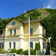 Vár Hotel Wellness és Kastélyszálló Vár Hotel Wellness és Kastélyszálló